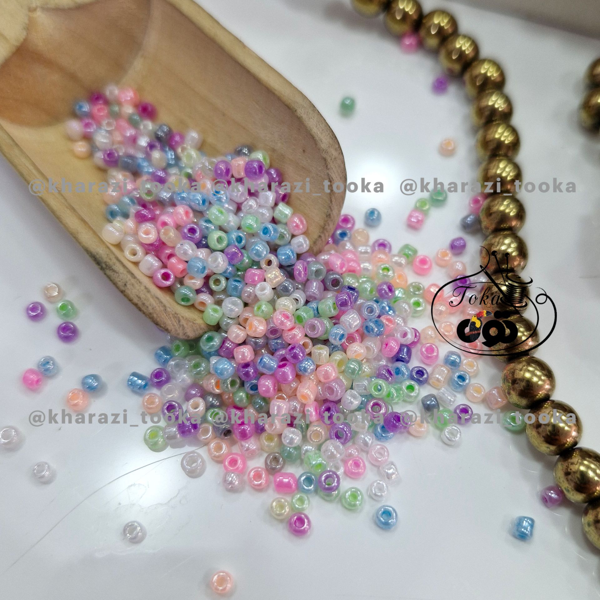 منجوق ریز رنگی
